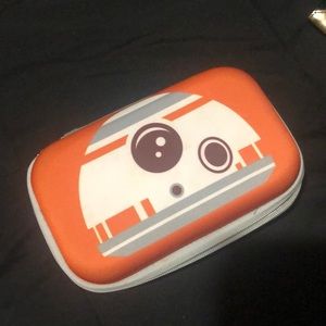 BB8 Star Wars Zip up make up container!
